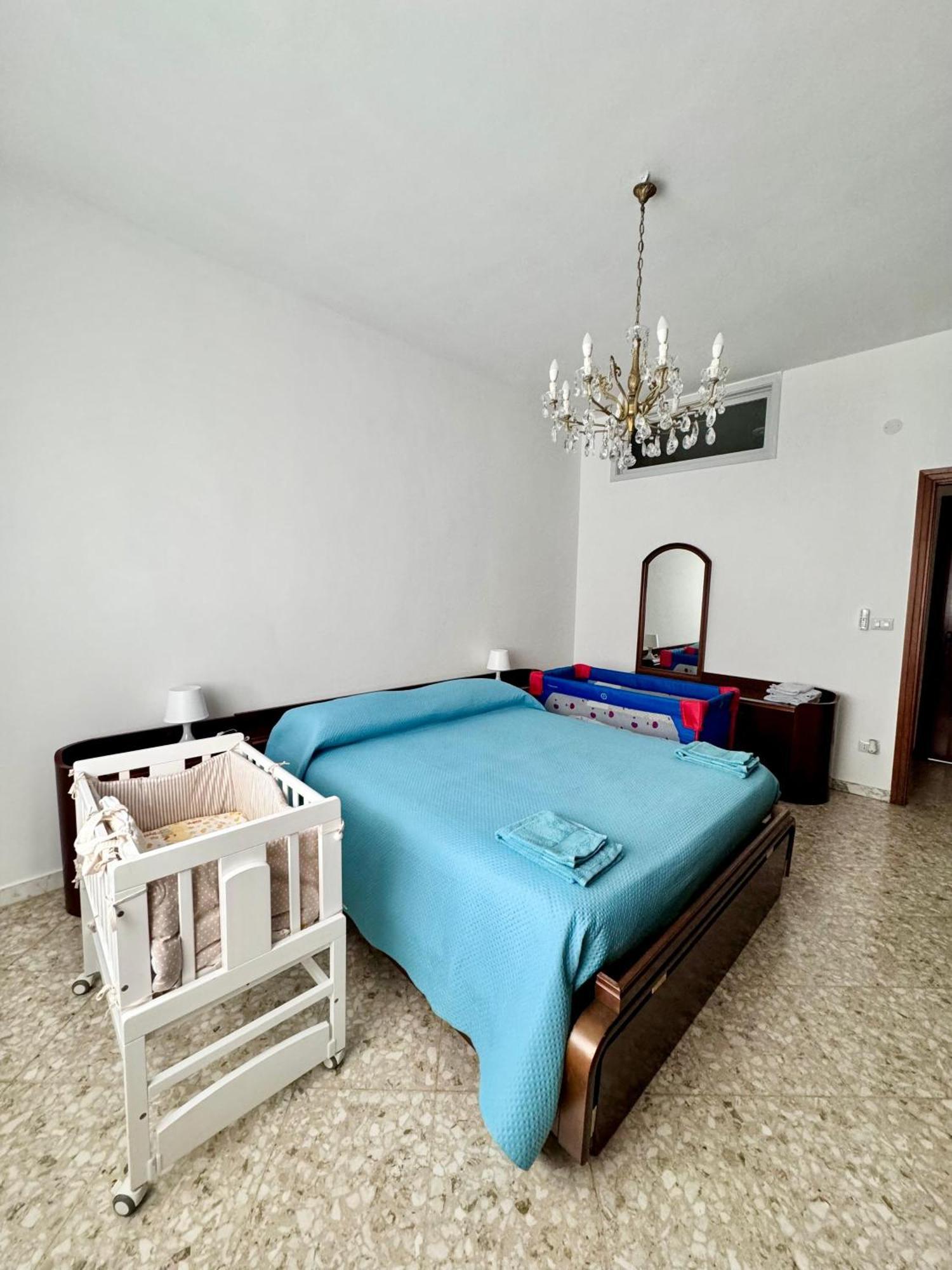 Aliste Apartment Brindisi Eksteriør billede