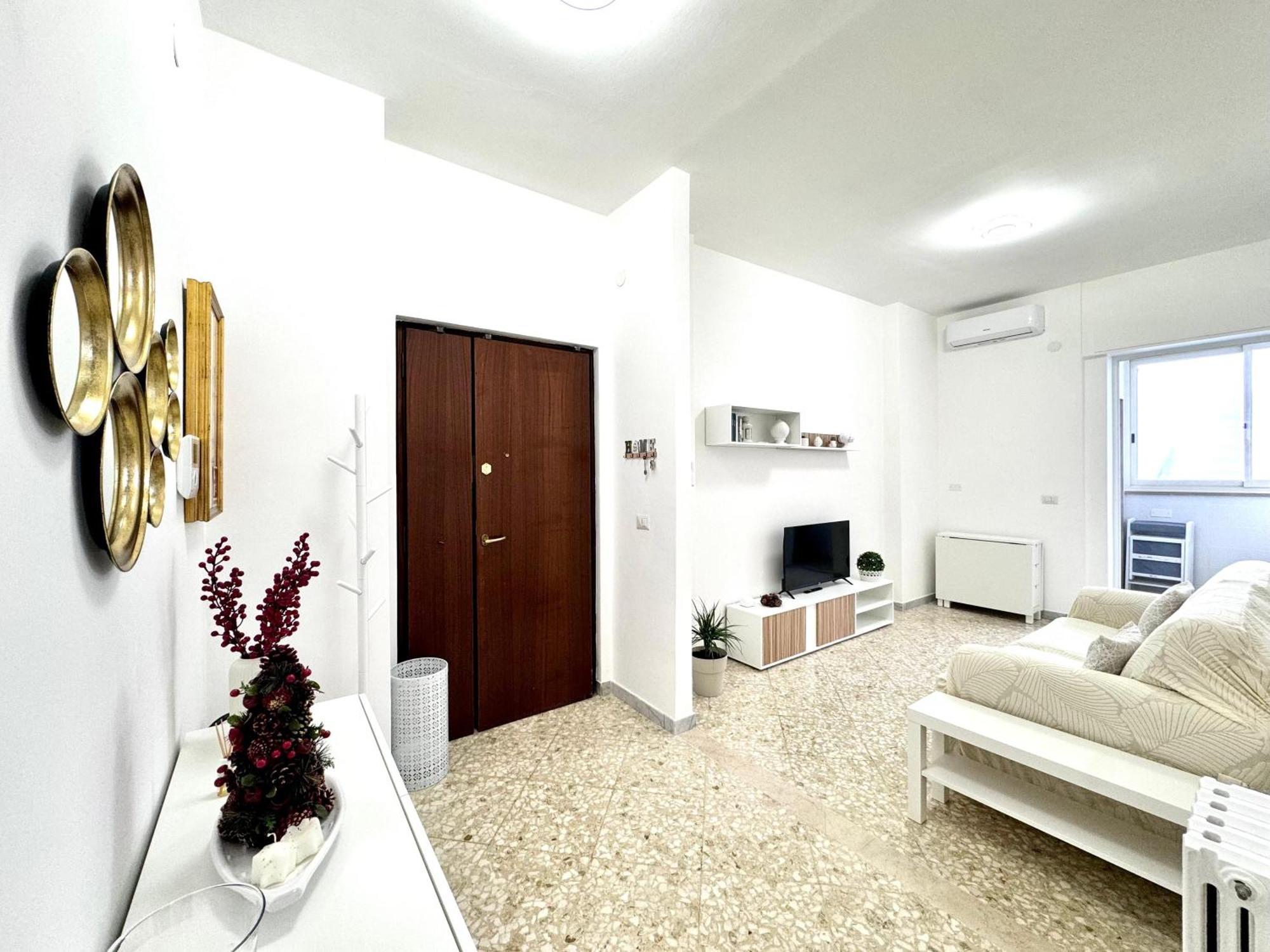 Aliste Apartment Brindisi Eksteriør billede